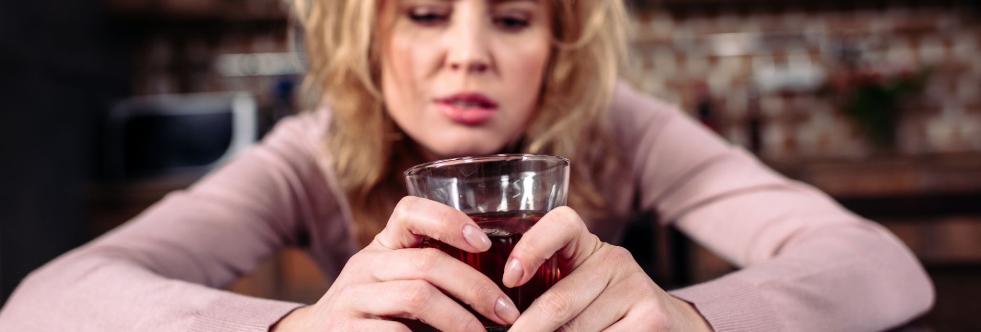 Tratamento alcoólico feminino